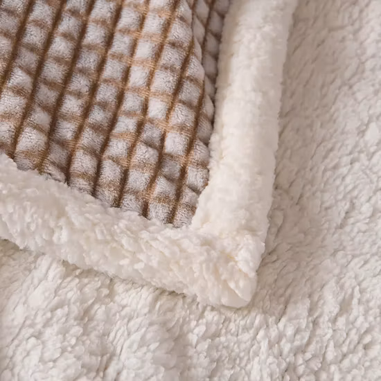 Hervorragende Qualität, Maisgitter für Hunde, hält schnell warm